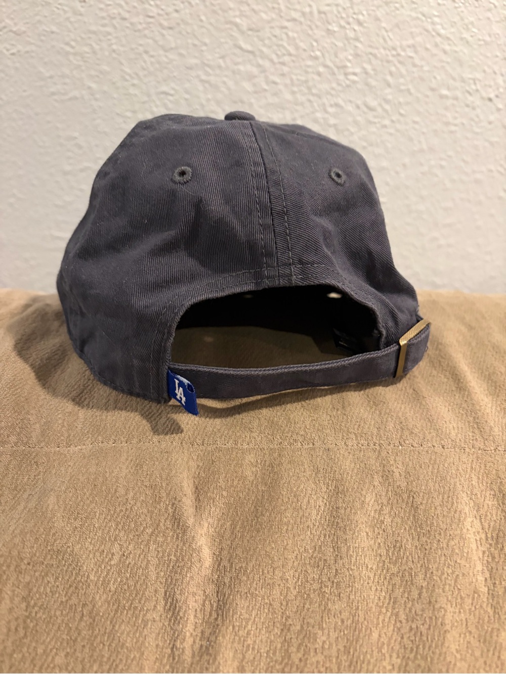 Los Angeles Baseball Cap - Navy with White LA Logo - Picture 4 of 4